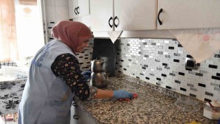 Evde temizlik hizmeti devam ediyor