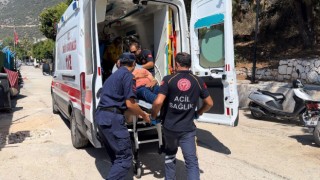 Genç gemicinin denizden 3 mil açıktaki kalp krizi şüphesi, sahil güvenliği alarma geçirdi