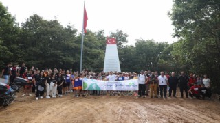 Genci yaşlısı, İnegöl için şehit olanları yürüyerek andı