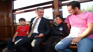 Gölbaşı Belediye Başkanı Şimşek, tramvay turuna çıktı