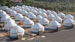 Hatay'daki Kırgız çadırları depremzedelerin yeni yuvası