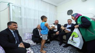 Gül ve Fadıloğlu yetim çocuklarla bir araya geldi