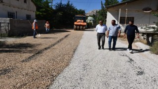 Gürün yolları tek tek yenileniyor