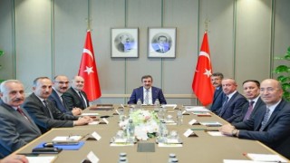 Hakkari Valisi Vali Vali Çelik, Ankaraya çıkarma yaptı