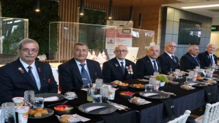 Hastaneden gazilere vefa