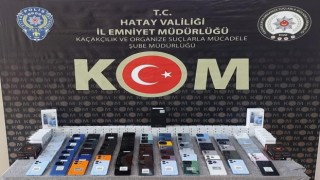 Hatayda kaçak telefon operasyonu