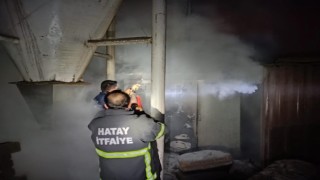 Hatayda pirina fabrikasında çıkan yangın söndürüldü