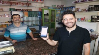 Hayır severlerden alıp ihtiyaç sahiplerine veriyor