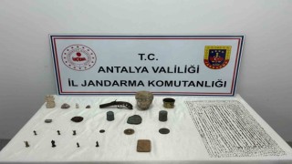 Hitit ve Roma dönemine ait paraları satarken yakalandı