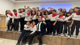 İlaç almak gittiği eczanenin önünde hayatını kaybeden Ahmet öğretmenin okulunda hüzün var