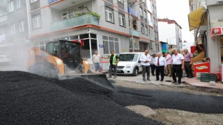 İlkadımda selin deforme ettiği yollar onarılıyor