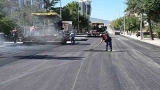 Isparta Belediyesi asfalt ve kaldırım yenileme çalışmaları