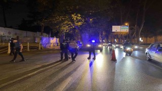 İstanbulda motosiklet sürücülerine yönelik asayiş uygulaması gerçekleştirildi