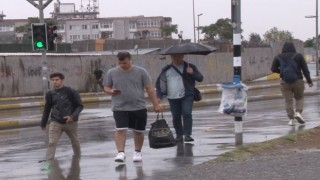 İstanbulda yağmur etkili oluyor