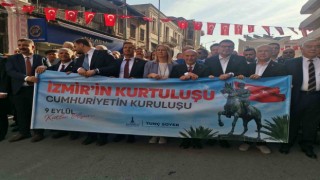 İzmirde 9 Eylül coşkusu Zafer Yürüyüşü ile başladı