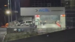 İzmirde hastane önünde silahlı çatışmayla ilgili 2 gözaltı