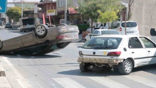 Kahramanmaraşta trafik kazası güvenlik kamerasında