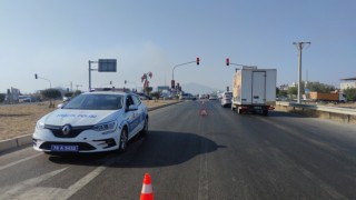 Kamyon ile motosikletin çarpış: 1 ölü