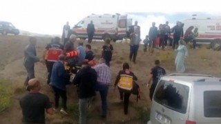 Kamyonet şarampole devrildi: 5 yaralı