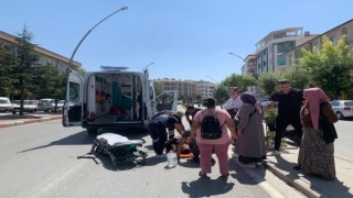 Karamanda kamyonetin çarptığı yaya yaralandı