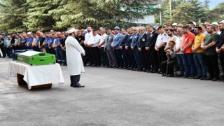 KARDEMİRde 30 metre yükseklikten düşerek ölen işçi toprağa verildi