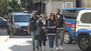 Karnı burnunda torbacı tutuklandı