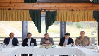 Kars Valisi Polat, turizm sektörüyle buluştu