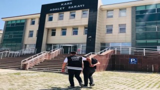 Karsta ayakkabıdan uyuşturucu çıktı