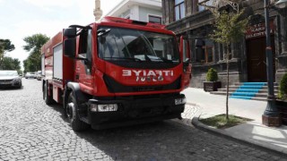 Karsta belediyeye 23 araç kazandırıldı
