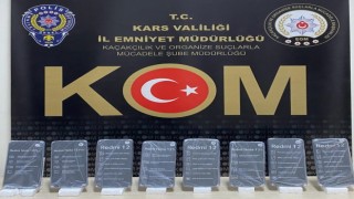 Karsta gümrük kaçağı telefon ele geçirildi