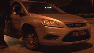 Kartalda motosiklet ve otomobil çarpıştı: 2 yaralı