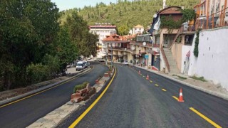 Kavaklıderenin 3 mahallesi sıcak asfalta kavuştu