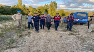 Kayıp yaşlı adamı jandarma ekipleri buldu