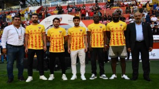Kayserisporun yeni transferleri taraftara tanıtıldı