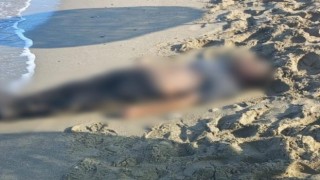 Kuşadasında deniz kıyısına vurmuş erkek cesedi bulundu