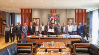 Kütahya Belediyesi, Esnaf ve Sanatkarları Odaları Birliği ile iş birliği protokolü imzaladı