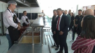 Kütahya Dumlupınar Üniversitesi öğrencilerine kaliteli ve uygun fiyata yemek