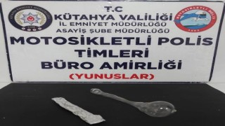 Kütahyada bir kişinin aracında uyuşturucu ele geçirildi