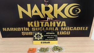 Kütahyada durdurulan araçta uyuşturucu ele geçirildi
