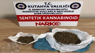 Kütahyada şüphe üzerine durdurulan araçta uyuşturucu ele geçirildi