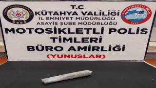 Kütahyada Yunus Timlerince bir araçta uyuşturucu ele geçirildi