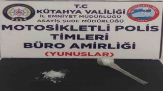 Kütahyada Yunus Timlerince bir araçta uyuşturucu ele geçirildi