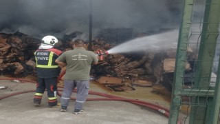 Kuyucaktaki yangını söndürme çalışmalarına Nazilli Belediyesinden destek