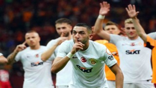 Maç sonu 3lüsü Hakim Ziyechten