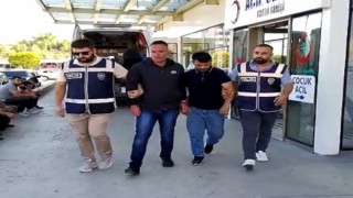 Mağazalardan cep telefonu çalan şahıslar tutuklandı