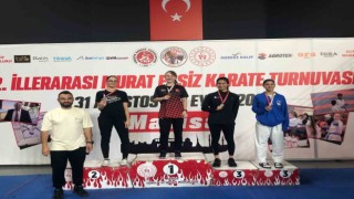 Manisa BBSK Karate Takımı, Murat Eşsiz Karate Turnuvasını 11 madalya ile tamamladı
