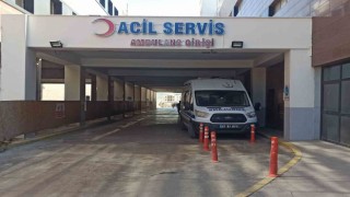Mardinde tır ile kamyonet çarpıştı: 1 ölü, 9 yaralı