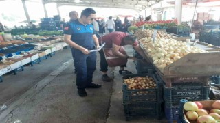 Melikgazi Belediyesi zabıta ekipleri pazar yerlerini denetledi