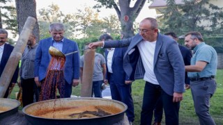 Meram Bağında ikinci kez pekmez kaynatma etkinliği düzenlendi
