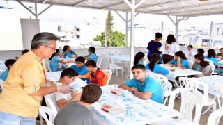 Mersinde kurs merkezi öğrencilerinin yemekleri belediyeden